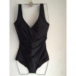 &Uuml;hes t&uuml;kis ujumistrikoo naiste ujumisriided Brasiilia ranna naiste ujumiskost&uuml;&uuml;m Monokini seksikas vintage soliidne must suvine bodi XXXXXL
