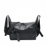 Meeste &otilde;lakott suure mahutavusega must