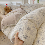 Neljaosaline komplekt, pestud puuvillane voodilina, tekikott, &uuml;hiselamu kolmeosaline komplekt 1.2m bed