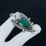 Naturaalne malahiidist kalliskivi h&otilde;bedast ripats 925 sterlingh&otilde;bedast - K&auml;sit&ouml;&ouml;disain, Igap&auml;evane ehtekomplekt, Unikaalne ripats kingituseks 2.55"