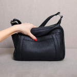 Uus Trendikas ja Moodne Ehtsa Nahast Suure Mahutavusega Crossbody Kott Naistele Ins Lihtne &Otilde;lakott 26*16.5*7.5（cm）