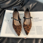 T&auml;navastiilis leomustriga Mary Jane kingad naistele Daamide lakoonilised terava ninaga pumbad Kevad S&uuml;gis Naiste t&ouml;&ouml;le k&auml;imise kingad 35 leopard
