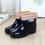 Naiste vihmasaapad Kevad- ja s&uuml;gissaapad L&uuml;hikese toruga vihmasaapad Veekingad Veekindlad T&ouml;&ouml;jalatsid Kummijalatsid 36 beež/must