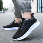 Naiste/meeste vabaajajalatsid Uued kevadised naistejalatsid Moodsad tossud Hingavad lilledega paelad Naiste tossud 35-44 35 valge