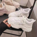 Paksud tossud naistele Paelad Valge Vulkaniseeritud kinga Vabaaja Mood Isa kingad Platvormtoss Zapatillas Mujer 35 white