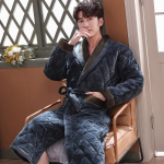 Paks kolmekihiline soe talvehommikumantel meeste pehme flanellist tepitud pikk kimono vannimantel Meeste hommikumantel meeste korallifliisist hommikumantel 2XL