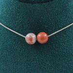 Pierres et Min&eacute;raux. Collier 2 perles Bois p&eacute;trifi&eacute; 8 mm. Chaine en acier inoxydable Collier femmes, hommes. Taille personnalisable.