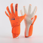 Uued jalgpalli v&auml;ravavahikindad, Mat&scaron;i tasemega v&auml;ravavahikindad, Libisemiskindlad lateksist treeningkindad t&auml;iskasvanutele ja lastele 8