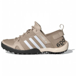 adidas Daroga Two 13 Pruunid tossud ID8648 42⅔ t&ouml;&ouml;materjali v&auml;rv