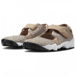 Nike Air Rift United In Victory Naiste FB2366-200 EU 35.5 linane/valge