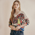 Maxza Village Illustration Print Hairy V Neck Knit Ze01qk503na beige/FREE