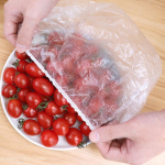 100 tk &uuml;hekordselt kasutatav toidukate, l&auml;bipaistev plast&uuml;mbris, elastsed toidukaaned k&uuml;lmiku s&auml;ilitusaine kausi kate tolmukindlad s&uuml;gavk&uuml;lmikukotid 100pcs