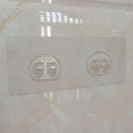 Seinale kinnitatav kleepkonks traatriiuli nagi hoidiku kinnitusklambri korraldaja 15*6*6CM