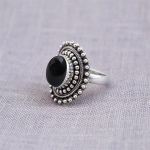 Must On&uuml;ks Ova V&auml;&auml;riskiviga S&otilde;rmus, 925 H&otilde;bes&otilde;rmus, K&auml;sitsi valmistatud Boho Disainer S&otilde;rmus, Pilkup&uuml;&uuml;dev S&otilde;rmus, Ovaalne S&otilde;rmus, Peos&otilde;rmus, Kingitus Talle, V&otilde;lu Ehted 9