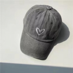 Moodsad &otilde;uespordi pesapallim&uuml;tsid Korea stiilis armastus s&uuml;damega tikandiga Snapback m&uuml;ts vabaaja trendikas pestud puuvillane m&uuml;ts one size must