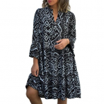 Naiste kevadsuvine kleit, kolme neljandiku sarvega varrukatega, v&auml;rviga sobiv geomeetrilise tr&uuml;kiga A-jooneline lapiline vaba &auml;&auml;ris V-kaelusega boheemlaslik midikleit S roosa punane v&auml;rv