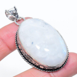 Rainbow Moonstone Gemstone 925 Sterling Silver Jewelry Pendant 2.29 a8p20