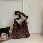 Moodne leopard v&otilde;ltsitud seemisnahast &otilde;lakotid suure mahutavusega kahepoolsed luksuslikud luksuskotid