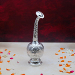 Traditsiooniline messing h&otilde;bedase Gulab Pashiga | Roosivee ja p&uuml;ha Gangajali ning parf&uuml;&uuml;mi pihustid Pooja & pulmadeks, Dekoratiivne esitlusese