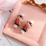 2tk laadija kaabli kerimiskaitse valge karu multifilmi s&auml;&auml;stja Data Line kaitse&uuml;mbris k&otilde;rvaklappide juhtme varruka katte juhtme korraldaja