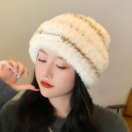 Naiste talvetriibuline pl&uuml;&uuml;sist kootud villane m&uuml;ts, soe k&otilde;rvakaitse m&uuml;ts One Size beež