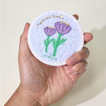 V&auml;ga imavad 100% naturaalsest puidumassist k&auml;snad &ndash; keskkonnas&otilde;bralikud korduvkasutatavad puhastusvahendid k&ouml;&ouml;gi s&auml;&auml;stvaks puhastamiseks