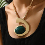 1 tk liialdatud geomeetrilise disainiga nahast n&ouml;&ouml;rist pikk kaelakee Moodne lihtne naiste ja t&uuml;drukute igap&auml;evaseks kandmiseks peo peen peen aastap&auml;eva kingitus Size adjustable