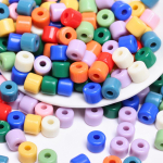 50/100 tk kreemjas v&auml;rvi silindriline mood lahtised helmed materjal DIY akr&uuml;&uuml;l 6,5 mm hulgim&uuml;&uuml;k k&otilde;rvar&otilde;ngaste v&otilde;tmehoidja K&auml;ev&otilde;ru tarvikud kaelakee valmistamine 50Pcs roosa