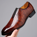 Uus grid Meeste kleit Kingad Luksuslik Disain Meeste Loafers Itaalia br&auml;ndi Pulmakingad Mood Peokingad meestele Oxfordi kingad Uus 38