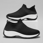 Moodsad naiste tossud Trend 2024 Uus mood Jooksmine Suvine V&otilde;rk Kerged Laisk Kaldkonts Vabaaja Mugavad Vulkaniseeritud Kingad 42 must valge v&auml;rv