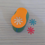 1,8&ndash;2,5 cm lilleline Furador isetegemise paberil&otilde;ige Eva vahtplastist perforaator Scrapbookingi t&ouml;&ouml;j&otilde;u s&auml;&auml;stmine lapse augulaugu jaoks isetegemine k&auml;sitsi valmistatud chrysanthemum