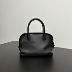 Esimene kiht veisenahast rida Prantsuse minimalistlik premium tunnetusega t&ouml;&ouml;le k&auml;iv bowlingukott kortsutatud minimalistlik stiil suur mahutavus k&auml;ekott Large must