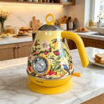 Elegantne k&auml;sitsi maalitud retro veekeetja temperatuurin&auml;idikuga