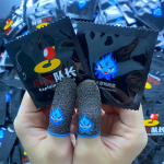 1 paari m&auml;ngimiseks m&otilde;eldud helendavad s&otilde;rmevarrukad hingavad s&otilde;rmeotsad PUBG mobiilim&auml;ngude jaoks puuteekraaniga s&otilde;rmevoodid, kate Tundlik mobiilne puutetundlik must