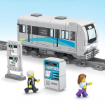 Linnarong Rong Rong Metroo Stseen Plokkide kokkupanemine Poiss m&auml;nguasja kokkupanemine Kingitus