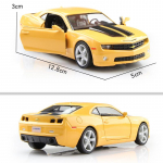 5-tolline metallist autosimulatsioon, peen survevalu ja m&auml;nguasjas&otilde;iduk 2010 Chevrolet Camaro Supercar RMZ city 1:36 sulamist mudelikingitused lastele