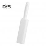 WC-pimsskivi k&otilde;va vee plekid kaltsiumij&auml;&auml;tmed eemaldamine, pika k&auml;epidemega ergonoomiline k&auml;epidemega tualettruumi puhastusvahend valge