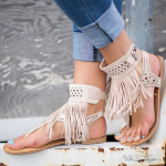 Mood naiste sandaalid Mood Fringe naiste suvekingad 2024 Bohemia Flats Sandaalid Naistele Pahkluu rihm zapatos mujer Suurus 998 3 beež