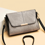 Pehmest nahast &otilde;lakott naistele, m&otilde;eldud crossbody-kottidele, vintage kullerkottidele