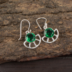 Smaragd 925 Prooviga Sterlingh&otilde;be K&otilde;rvar&otilde;ngad, K&auml;sitsi valmistatud V&auml;&auml;riskividega Ehted, Kingitused Naisele Uued K&otilde;rvar&otilde;ngad 1.40 Inches roheline