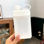 450 ml Creative lame veepudel plastikust reisijalgratta joogimahl Korduvkasutatavad kaasaskantavad pudelid BPA-vaba spordijoogipudel valge