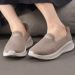 Skechersi naiste 125644-TPE jalutusjalatsid US 5