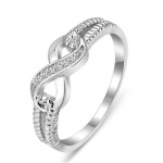 Trendikas h&otilde;bedase v&auml;rvi l&otilde;pmatus&otilde;rmus meeste ja naiste paarile m&otilde;eldud ehted 6