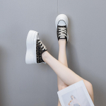 Fujin 6 cm 2023 s&uuml;nteetilisest nahast platvormkiiluga uued paksud tossud vabaaja mugavad kevad-s&uuml;gis peidetud kontsaga Korea moekingad 34 beež