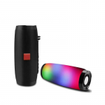 Kaasaskantav Bluetooth-k&otilde;lar v&auml;rviliste LED-tuledega v&auml;litingimustes 3D-stereo-bass-pimedas helendav FM/TF-k&otilde;lar must