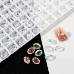 20 tk terava k&uuml;&uuml;nekividega k&uuml;&uuml;nekivid 3D k&uuml;&uuml;nev&otilde;lusid k&uuml;&uuml;nekristallid, s&uuml;da ristk&uuml;likukujulised kivid teemant naistele E