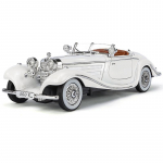 1/24 Mercedes-Benz 500K Klassikaline Vintage Auto M&auml;nguasi Lastele Valatud Sulamist Miniatuurmudel Heli Valgus Kogumik Kingitus Poistele valge
