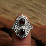 Granaat S&otilde;rmus, H&otilde;beehted, 925 Sterlingh&otilde;be, Pilkup&uuml;&uuml;dev S&otilde;rmus, K&auml;sitsi Valmistatud S&otilde;rmus, S&uuml;nnikivi Ehted 9 punane