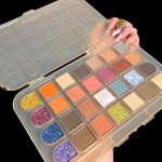 Eyeshadow tray Pearl matte fine flash eye makeup easy color waterproof contouring sleeper Silkworm eyeshadow tray lasting setting women's makeup