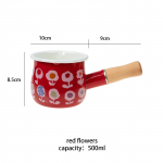 500ml emailitud kohvi-piimapott puidust k&auml;epidemega kastrulisse, k&ouml;&ouml;gitarbed kaerahelbev&otilde;i keedun&otilde;ule, mittenakkuva gaasipliidi induktsioonpliidile